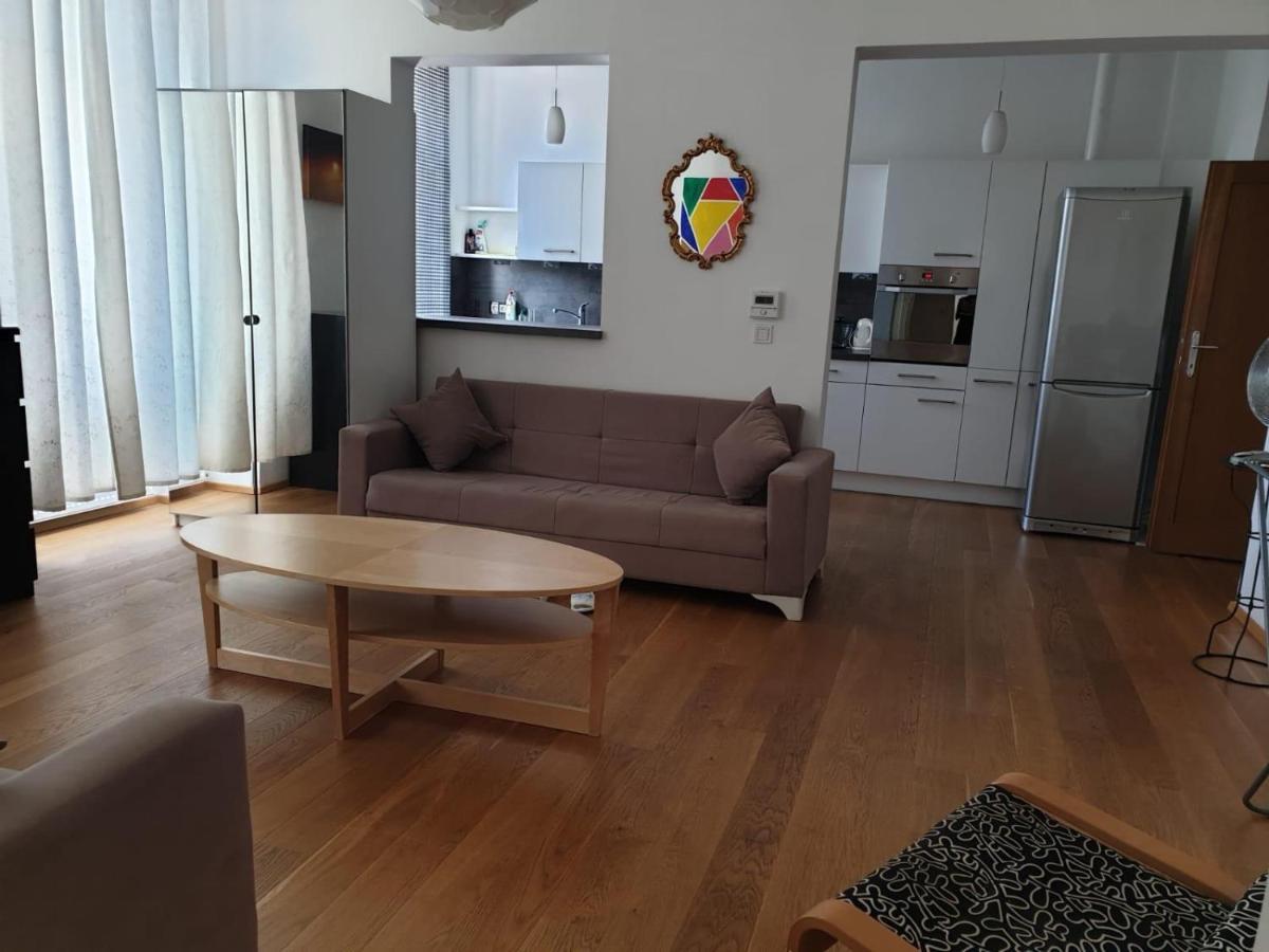 Deluxe Apartment 5P Mm เวียนนา ภายนอก รูปภาพ