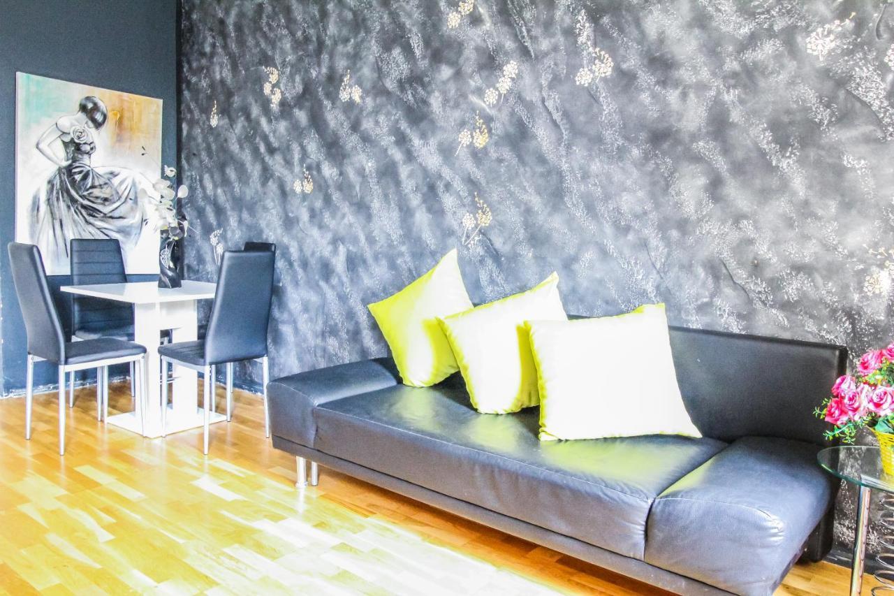 Deluxe Apartment 5P Mm เวียนนา ภายนอก รูปภาพ